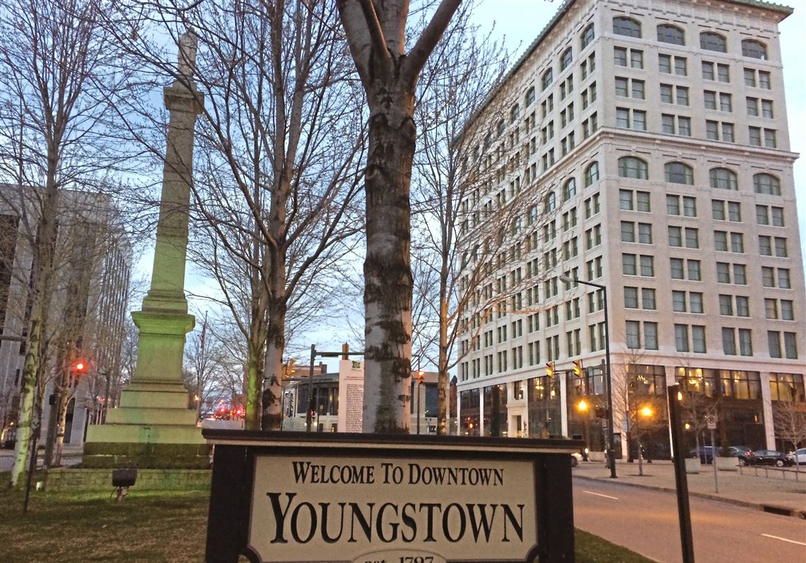 Strouss Department Store Austintown Plaza Youngstown Ohio